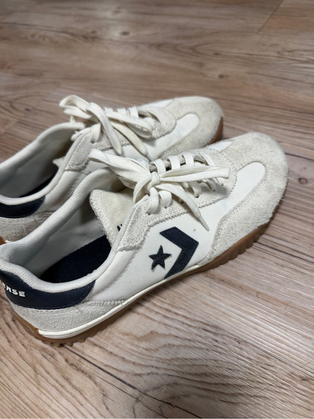 Converse Run Star sneakers size 9